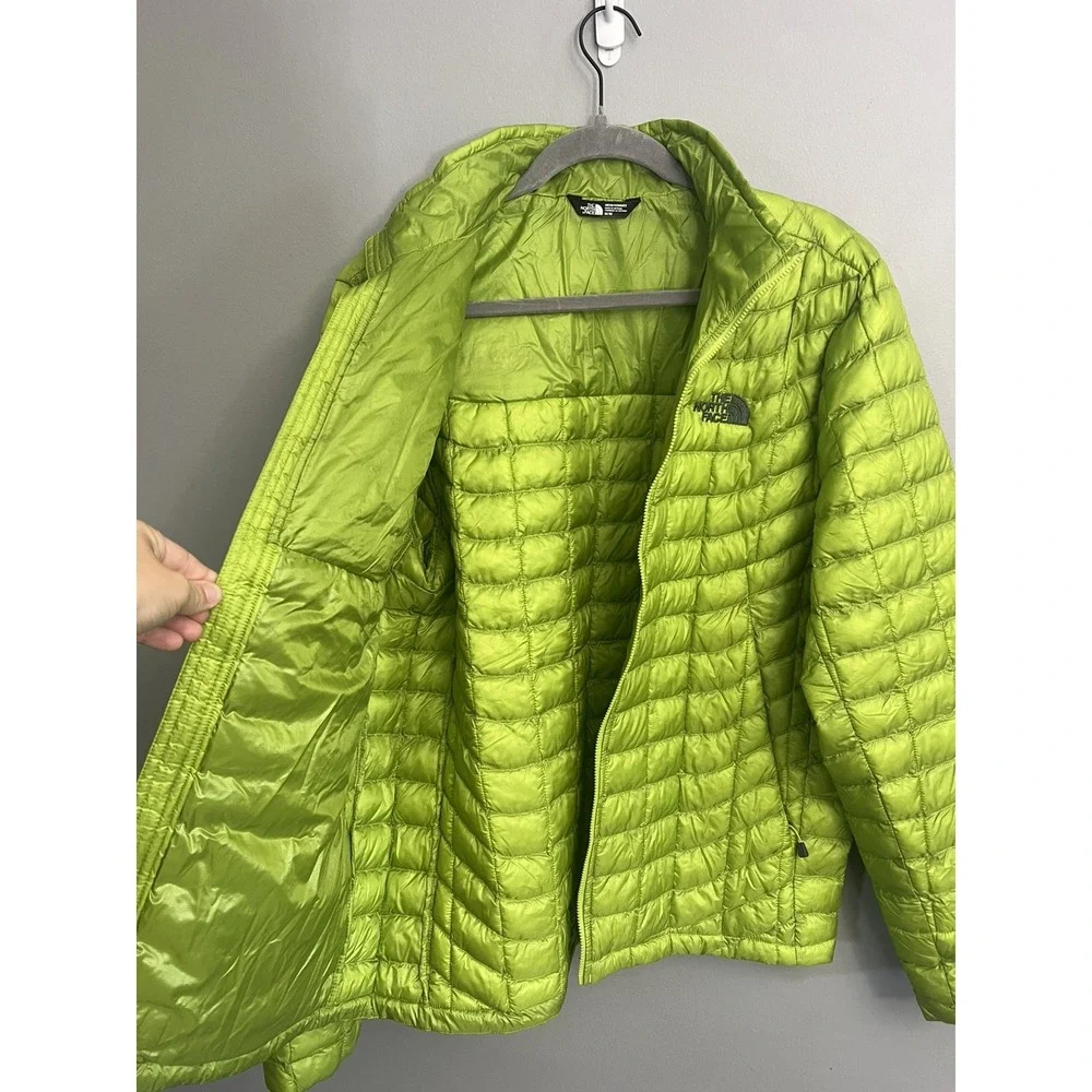 The North Face Mens MED Thermoball Puffer Jacket Lime Green